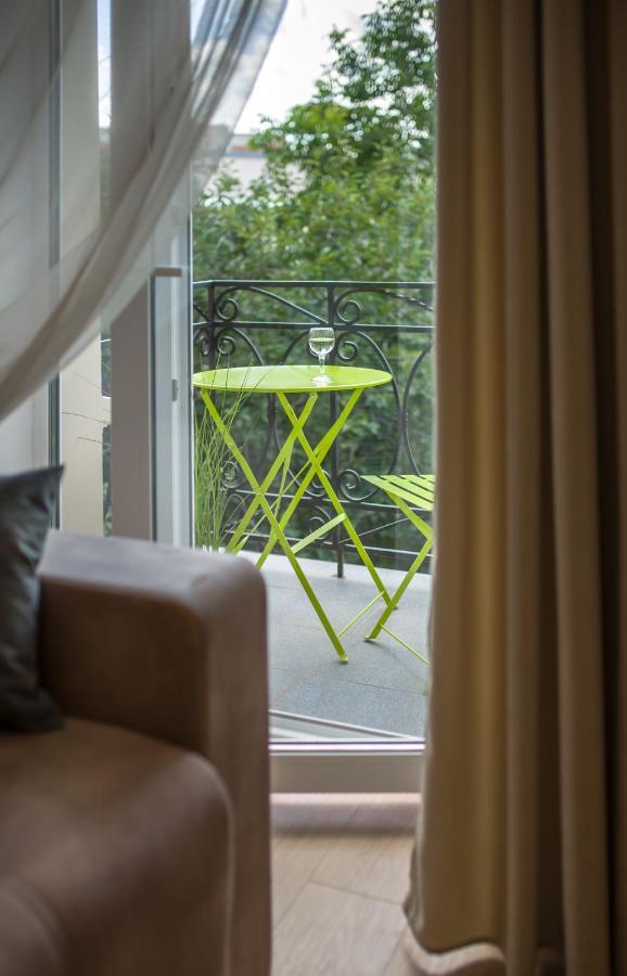 Modern Apartmeents Near Central Park Poltava Kültér fotó