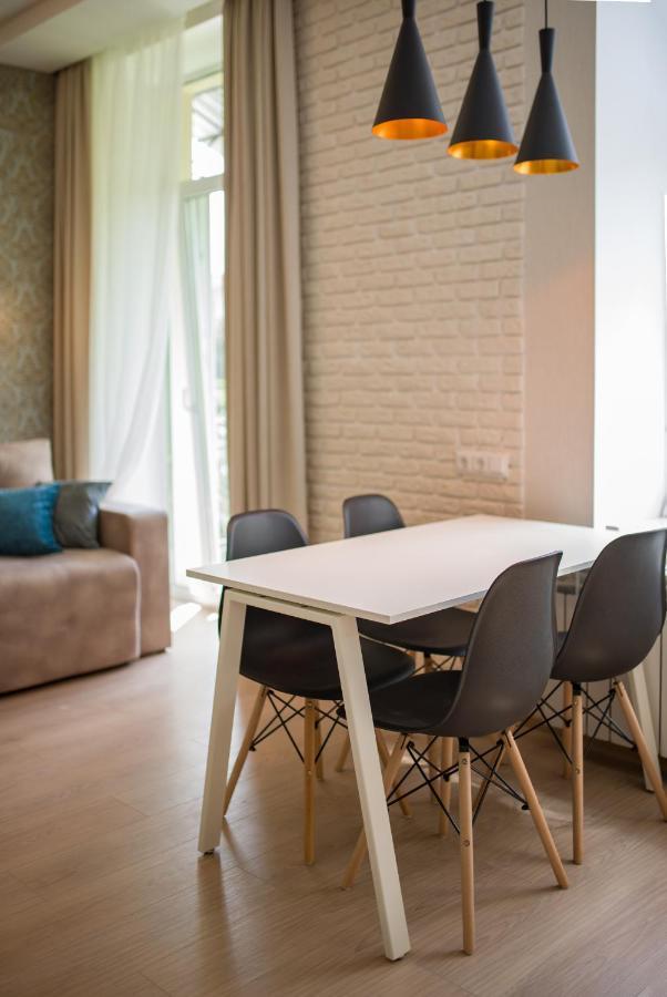 Modern Apartmeents Near Central Park Poltava Kültér fotó