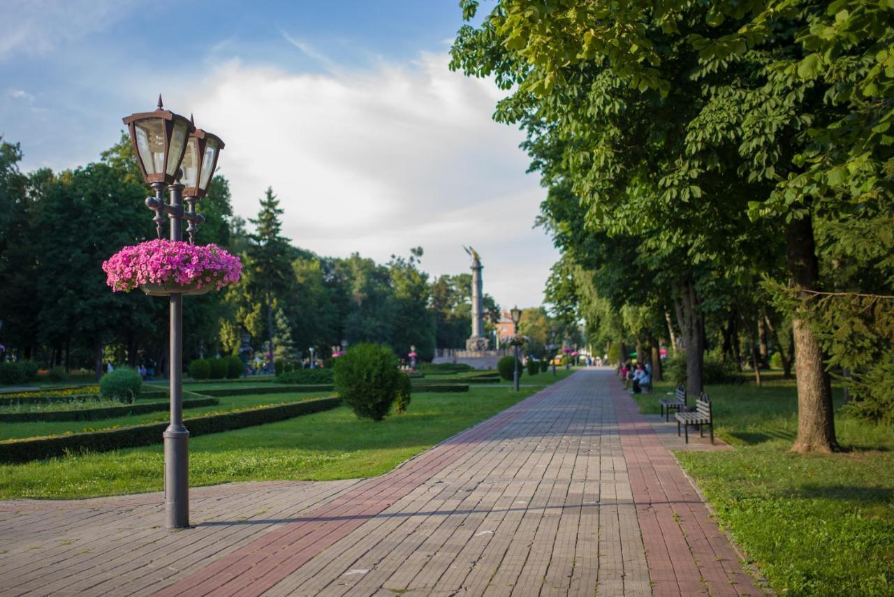 Modern Apartmeents Near Central Park Poltava Kültér fotó