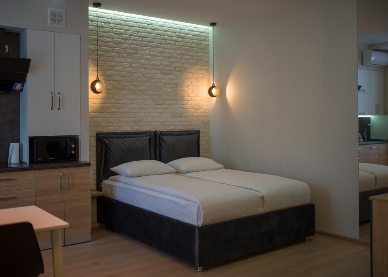 Modern Apartmeents Near Central Park Poltava Kültér fotó